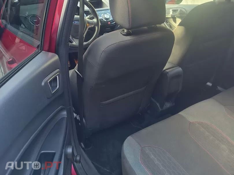 Ford Fiesta 1.0 EcoBoost S&S ST-LINE