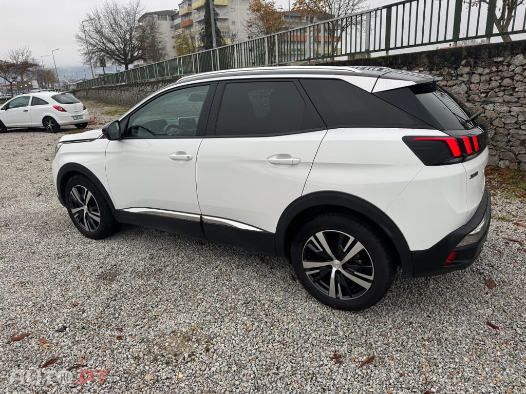 Peugeot 3008 1.6 BlueHDi Allure EAT6
