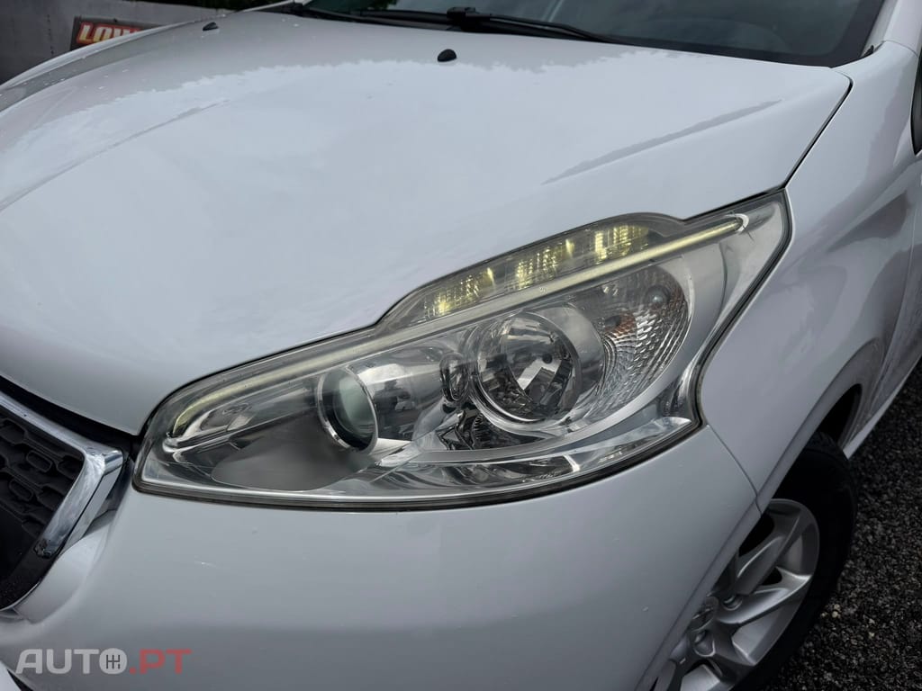Peugeot 208 1.6 BlueHDi Style