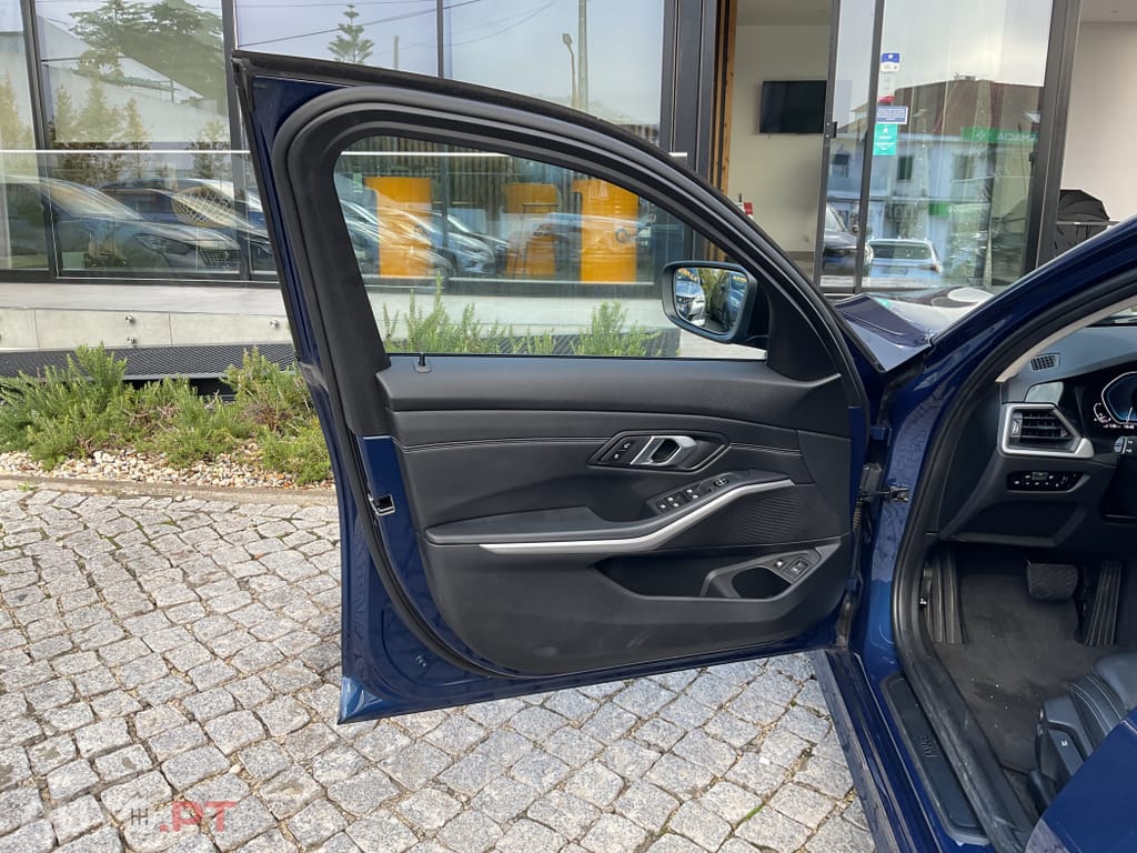 BMW 320 e Touring Line Sport Auto