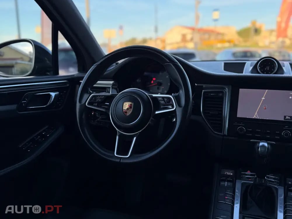 Porsche Macan S
