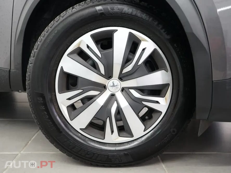 Peugeot 2008 PureTech 100 Style