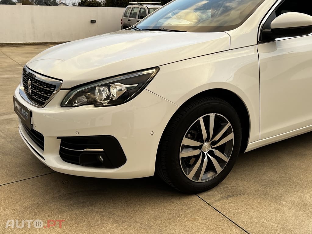 Peugeot 308 SW 1.2 PureTech Allure J17