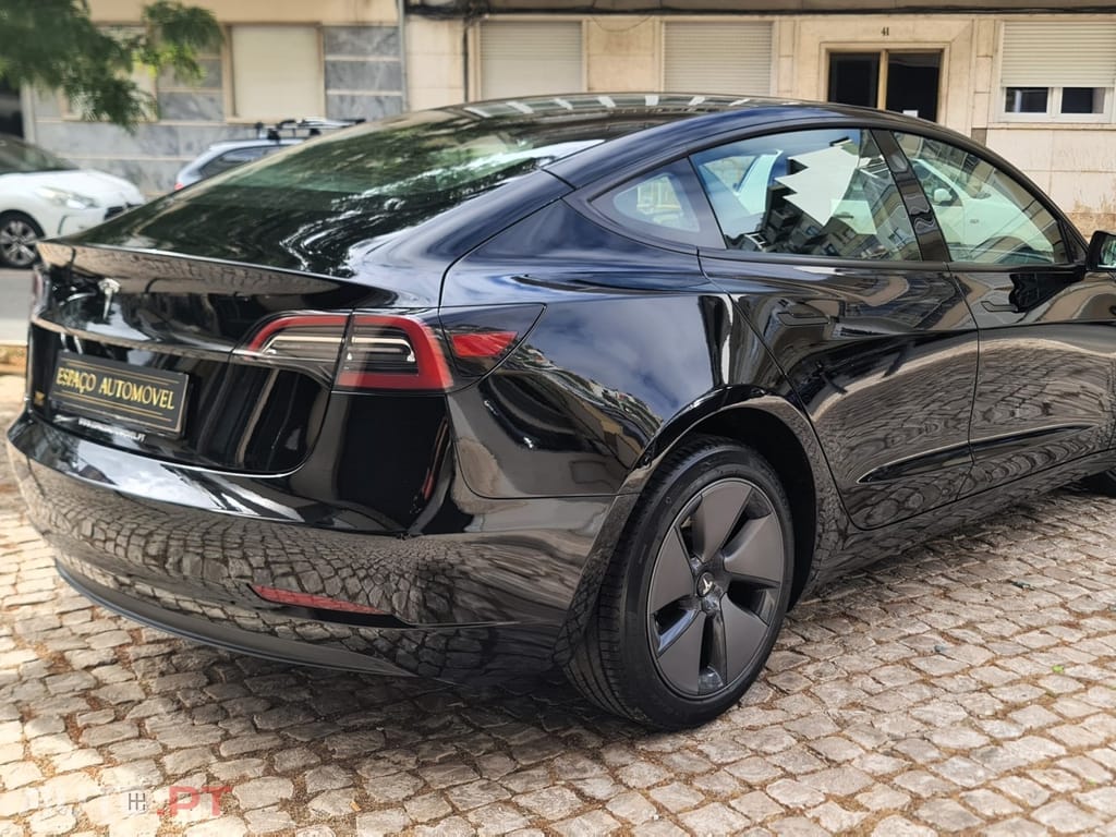 Tesla Model 3 Long Range RWD
