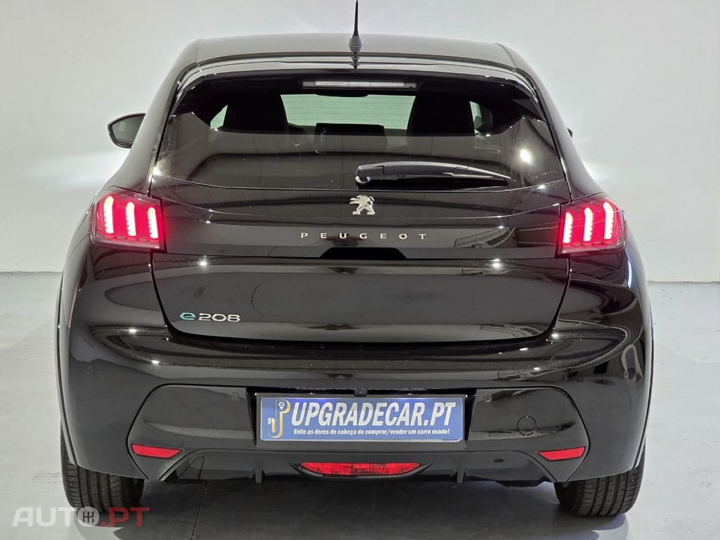 Peugeot E-208 50 kWh Style