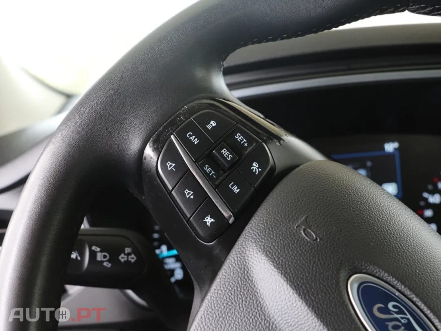 Ford Focus 1.0 EcoBoost MHEV Active