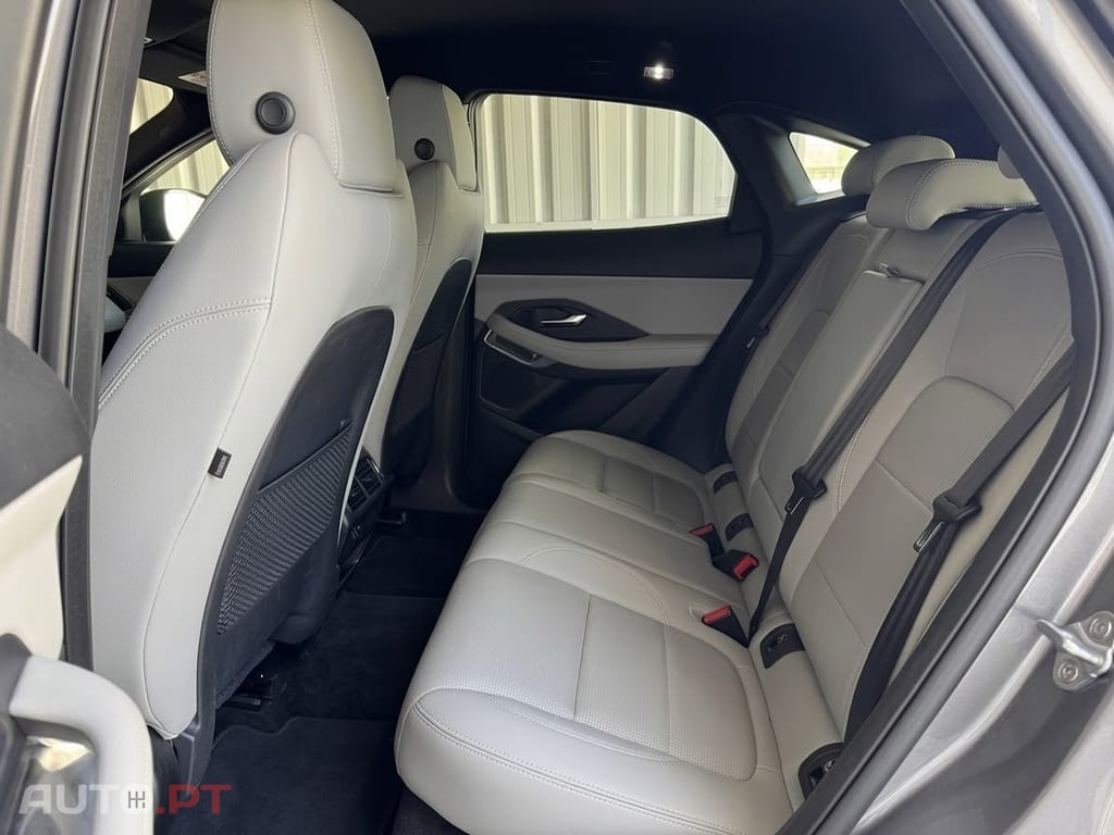Jaguar E-Pace 1.5 P300e R-Dynamic HSE AWD Aut.