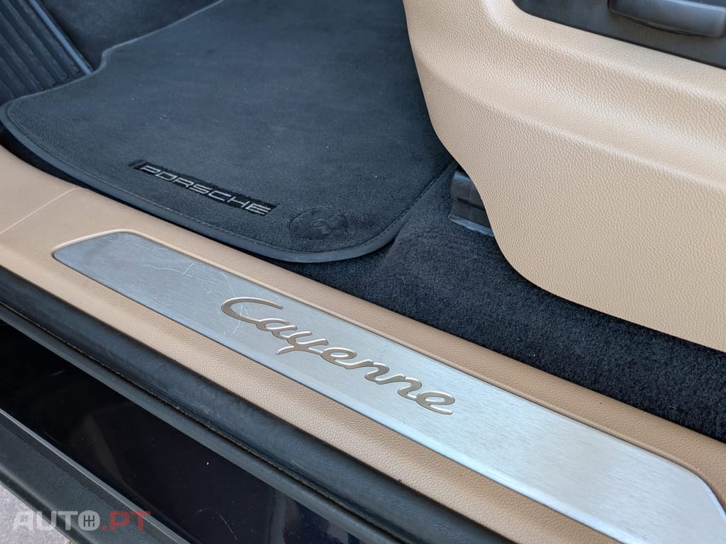 Porsche Cayenne E-Hybrid Tiptronic S