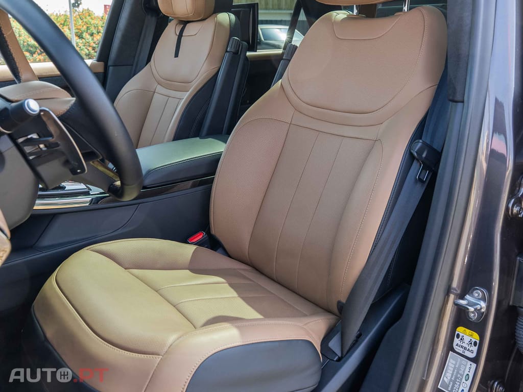 Land Rover Range Rover Sport P550e Autobiography