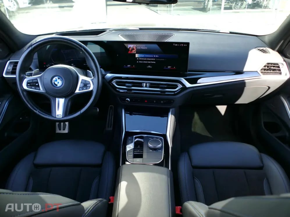 BMW 330 e Pack Desportivo M Auto