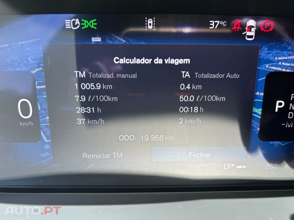 Volvo XC40 2.0 B3 Plus Dark