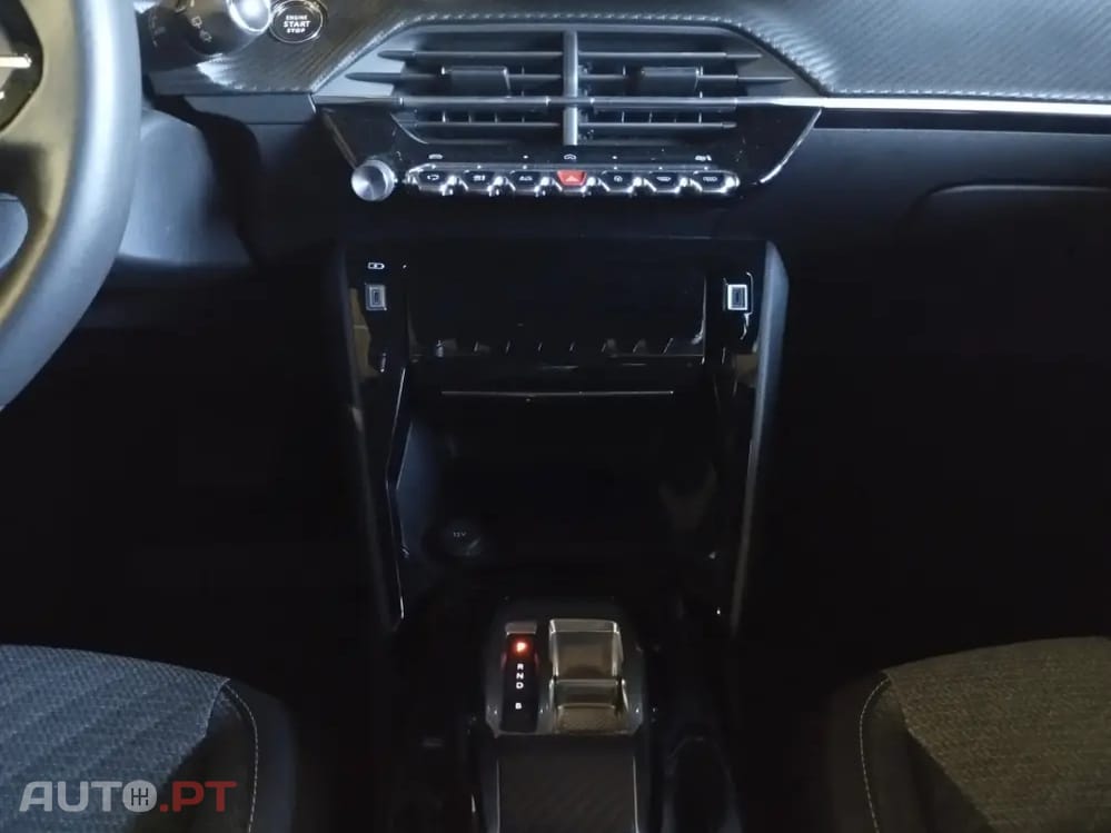 Peugeot E-2008 50 kWh Allure