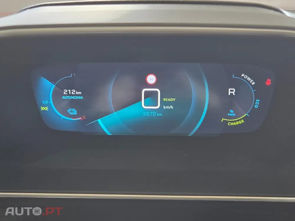 Peugeot E-2008 50 kWh Allure Pack