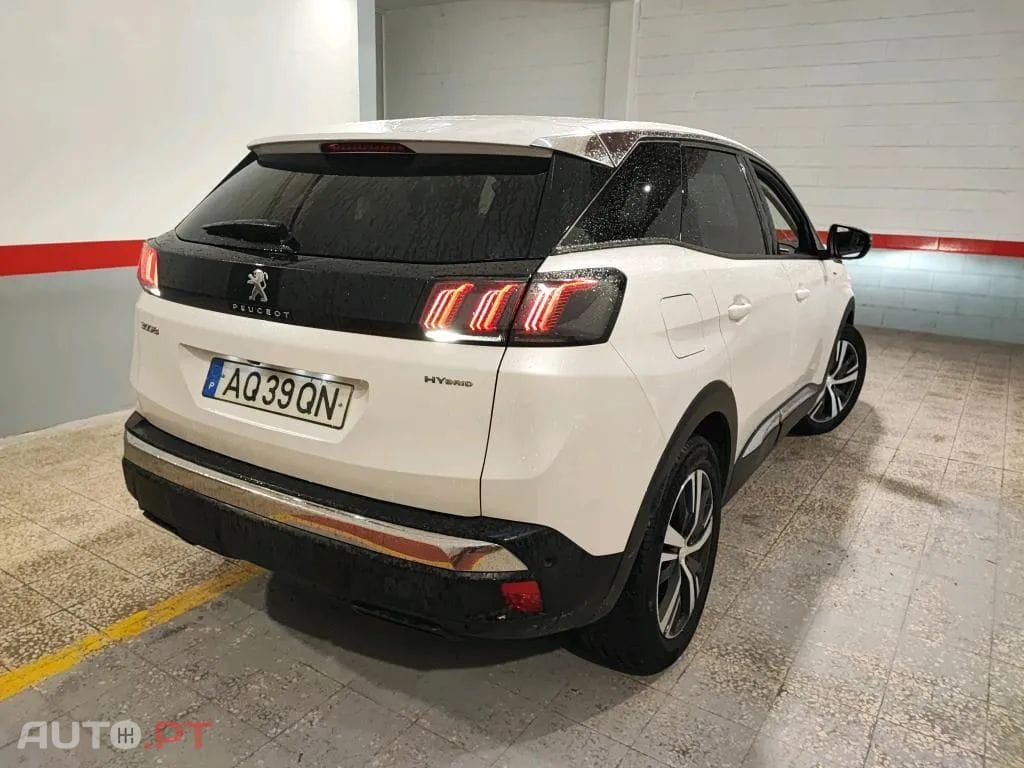 Peugeot 3008 1.6 Hybrid Allure e-EAT8