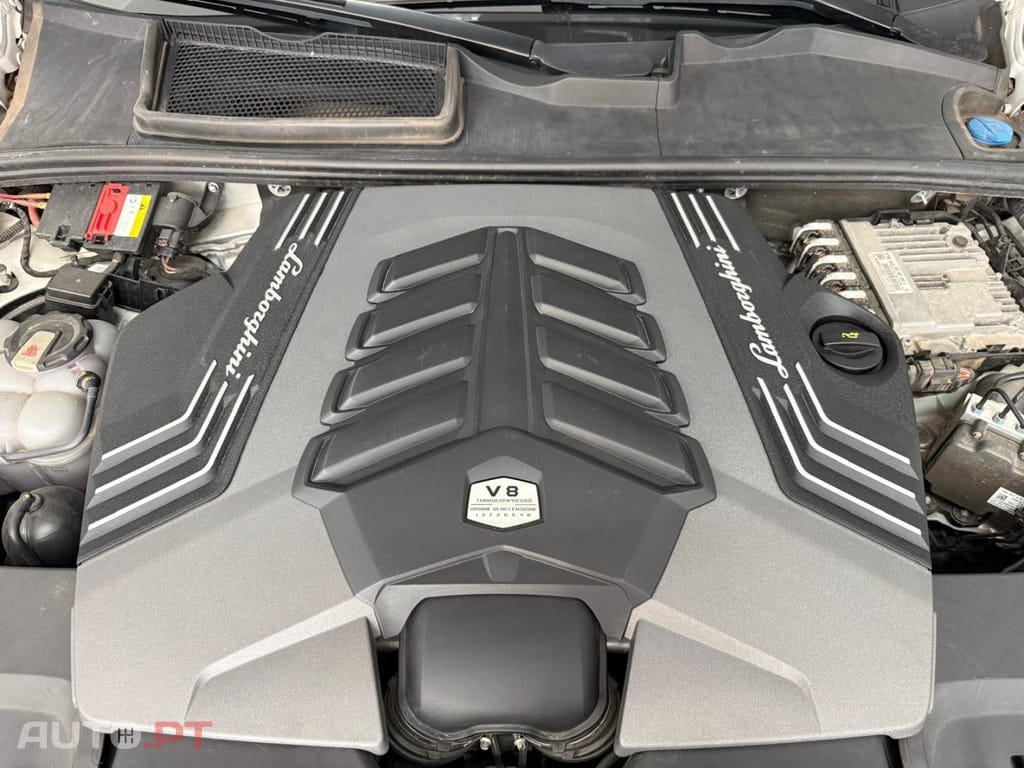 Lamborghini Urus 4.0 V8