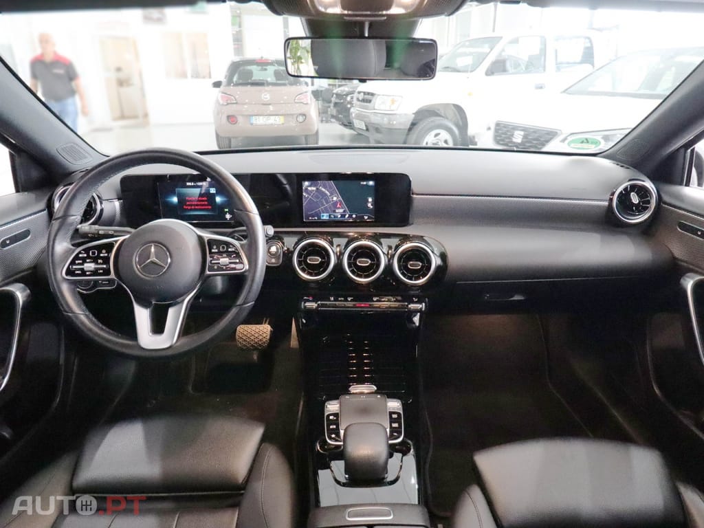 Mercedes-Benz A 180 d 7G-DCT Progressive