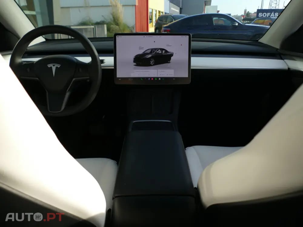 Tesla Model Y Standard