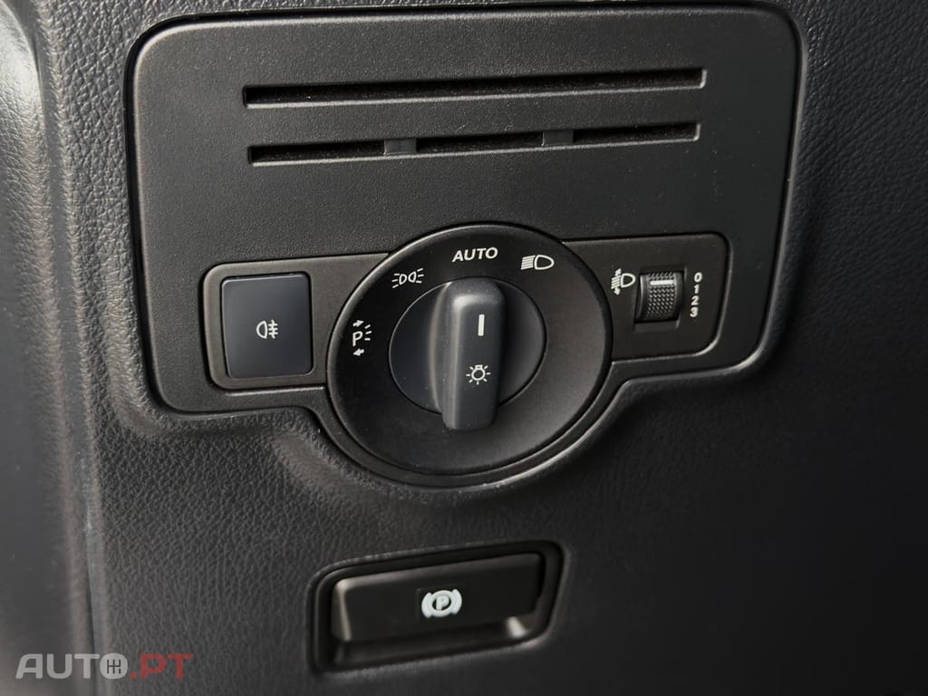 Mercedes-Benz Vito 9 LUGARES