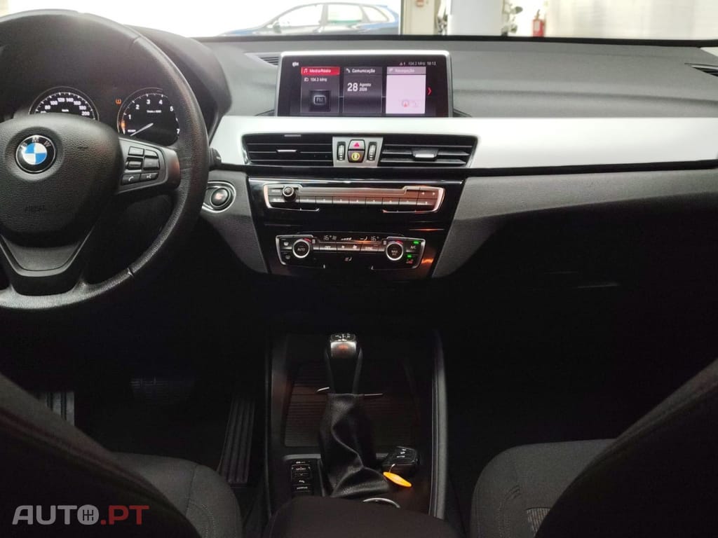 BMW X1 25 e xDrive Corporate Edition