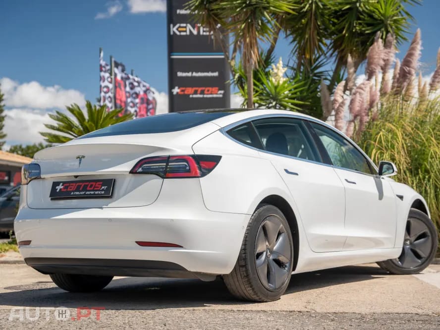 Tesla Model 3 Standard RWD Plus