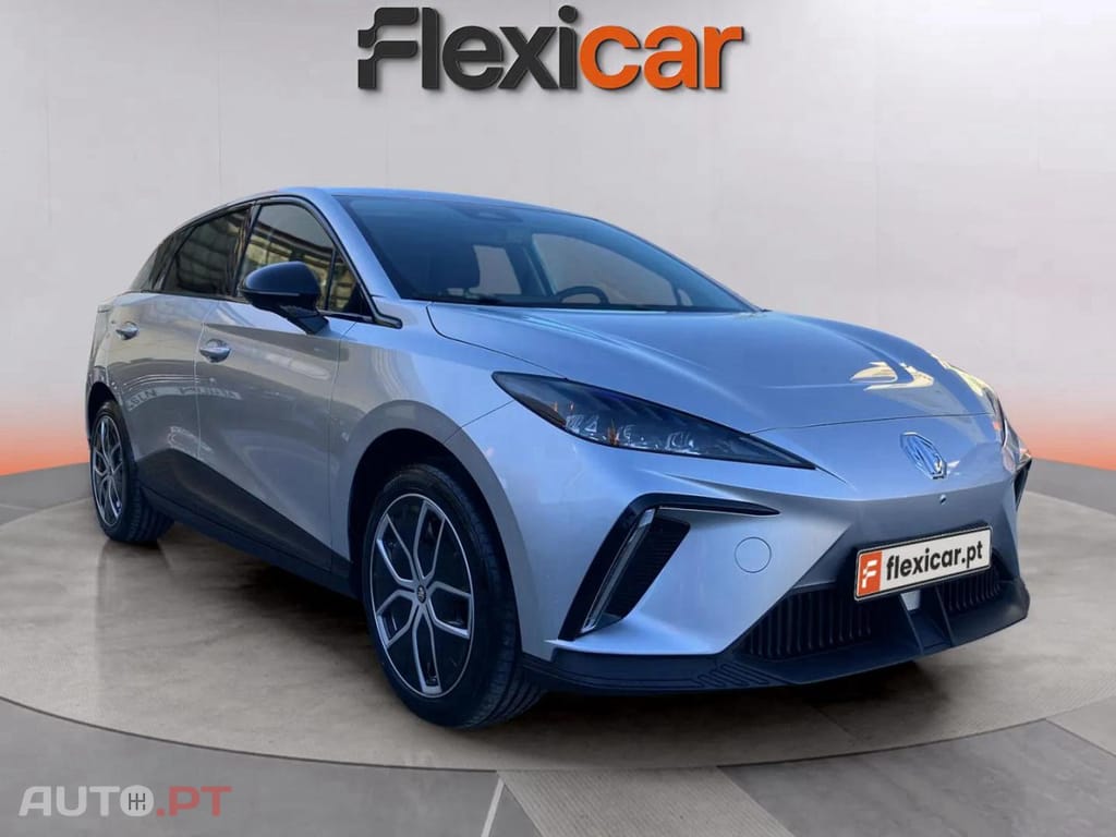 MG MG4 64 kWh Luxury