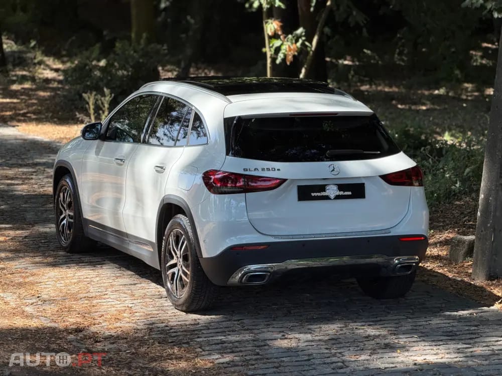 Mercedes-Benz GLA 250 e 8G-DCT Special Edition