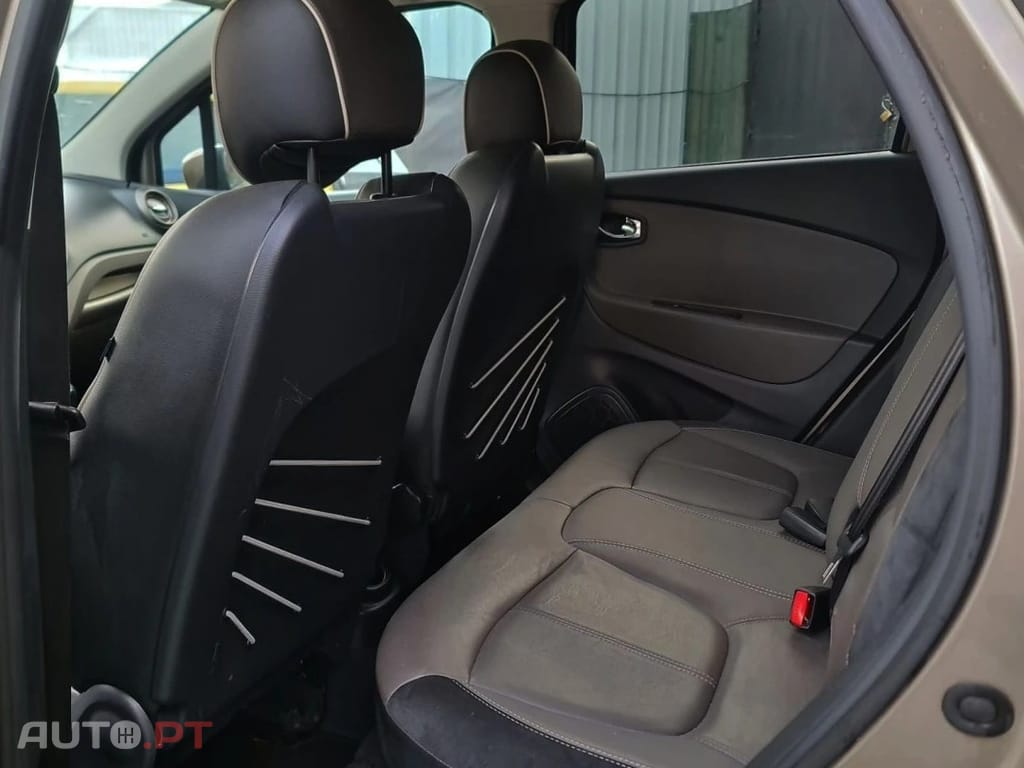 Renault Captur 1.2 TCe EXCLUSIVE XMOD (EDC)