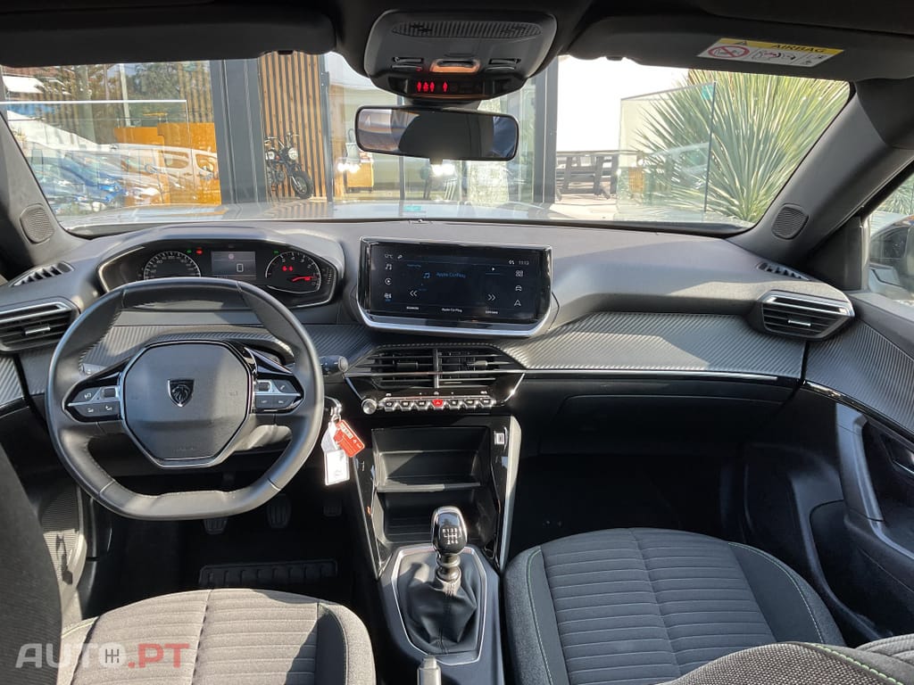 Peugeot 2008 1.2 PureTech Active Pack