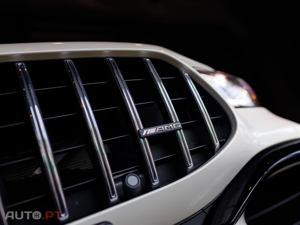 Mercedes-Benz AMG GT 63 s 4MATIC +