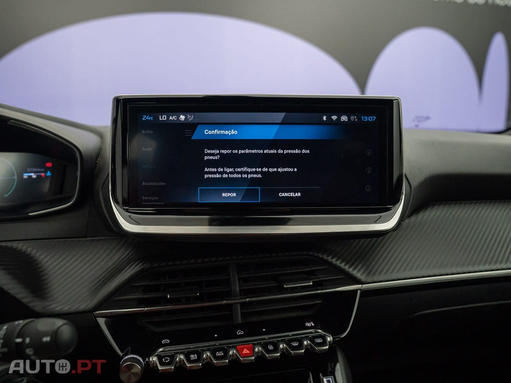 Peugeot 2008 1.2 Hybrid Allure e-DCS6