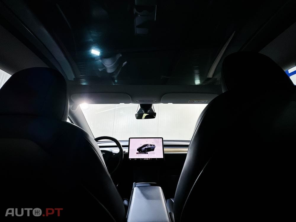 Tesla Model Y Long Range Dual Motor AWD
