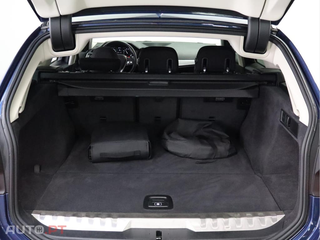 BMW 330 e Corporate Edition Auto