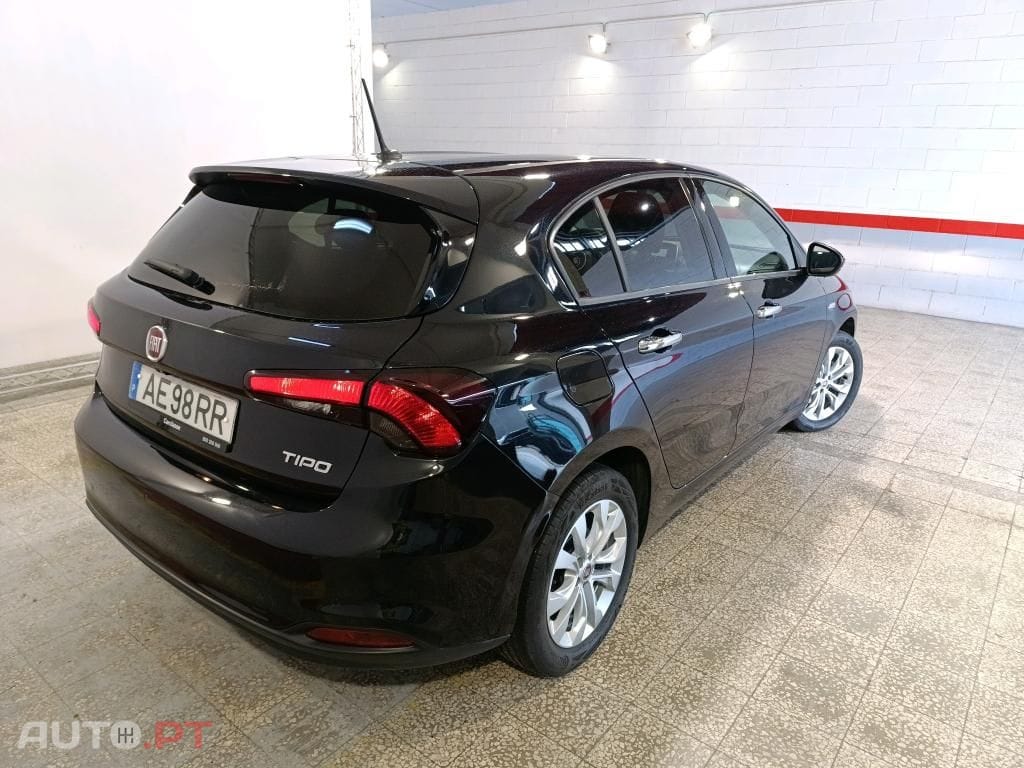 Fiat Tipo 1.3 M-Jet Lounge