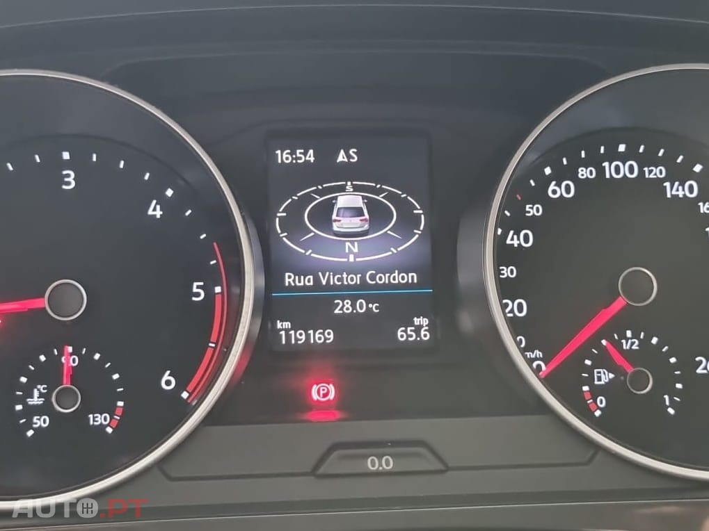 Volkswagen Tiguan 1.6 TDI Confortline