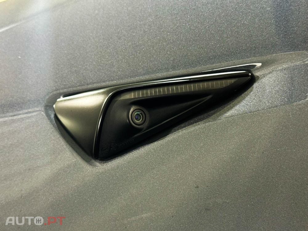 Tesla Model 3 Long Range AWD Dual Motor