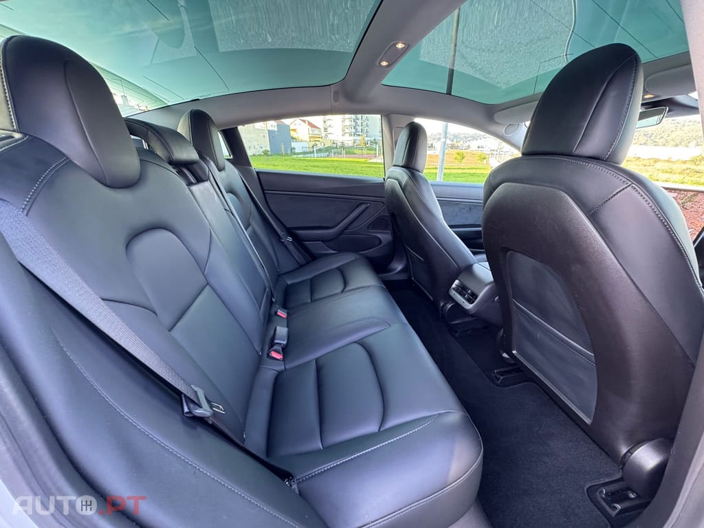 Tesla Model 3 Long-Range Dual Motor AWD