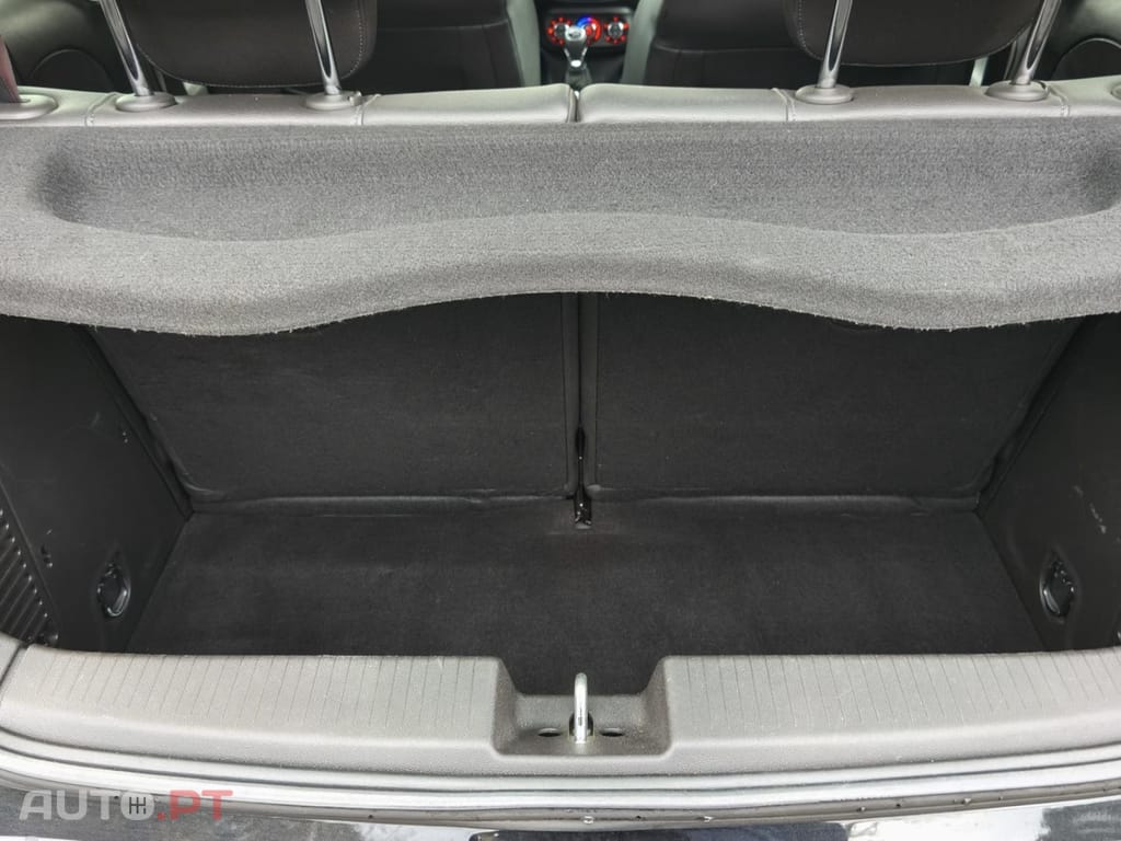 Opel Adam 1.0 T Black Jack