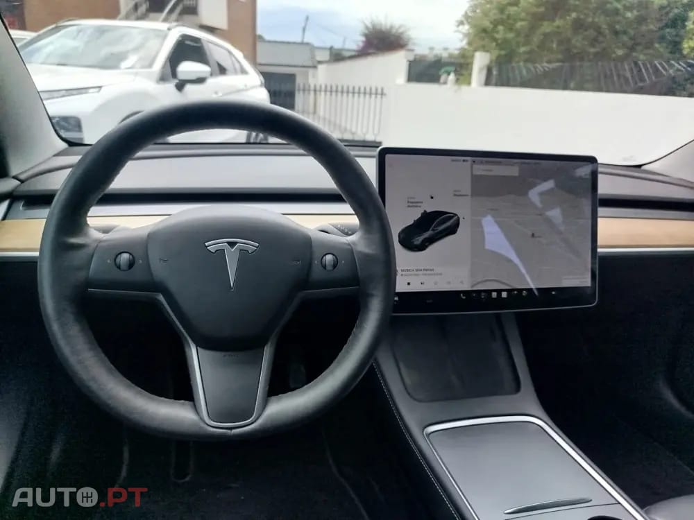Tesla Model 3 Long-Range Dual Motor AWD