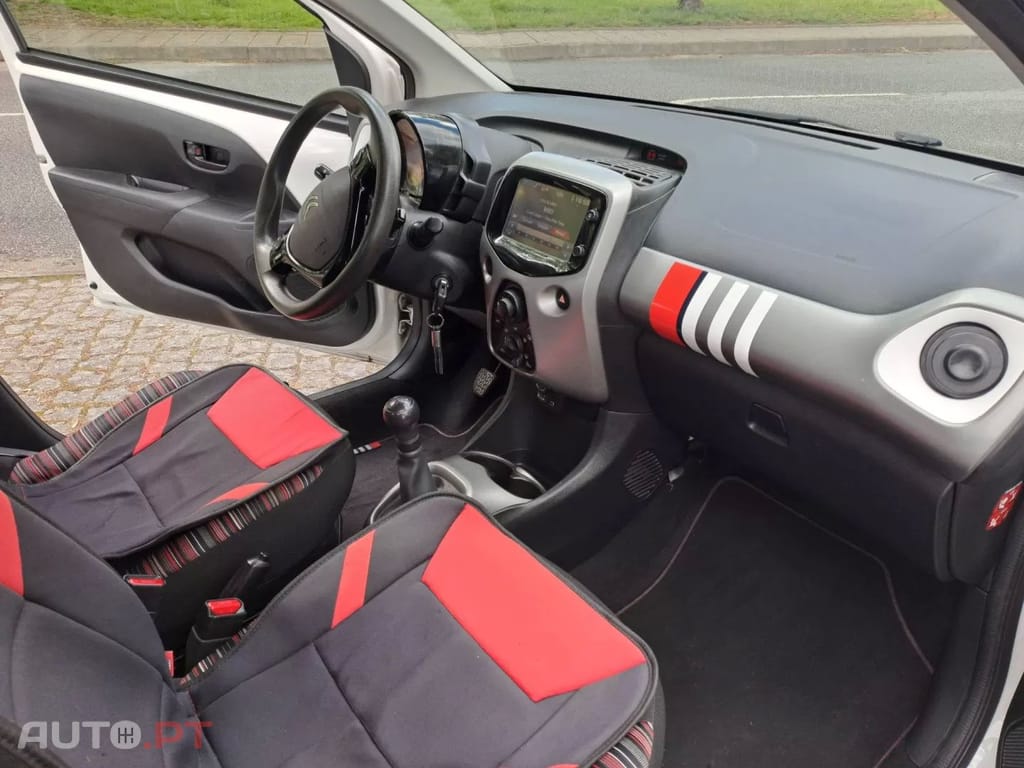 Citroen C1 1.2 VTi Shine