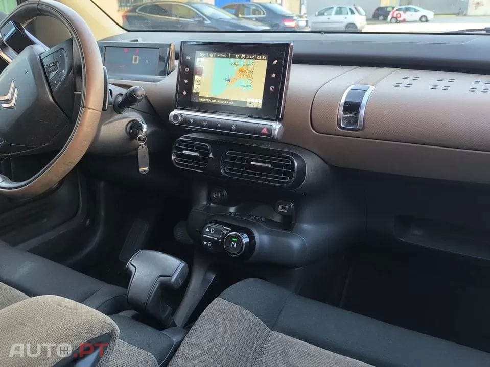 Citroen C4 Cactus 1.6 e-HDi Shine ETG6 92g