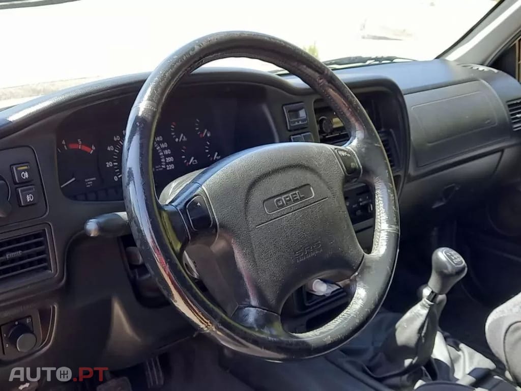 Opel Frontera other_Outro