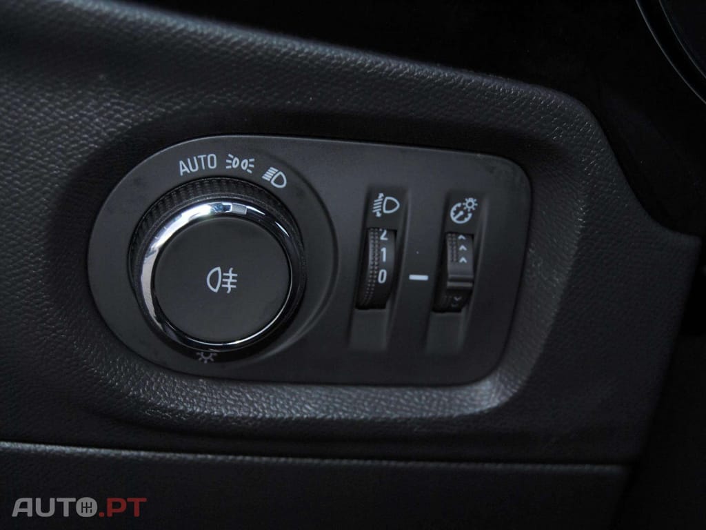 Opel Corsa 1.2 HYBRID GS eDCT