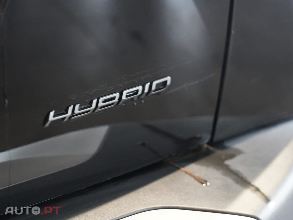 Peugeot 2008 1.2 Hybrid Allure e-DCS6