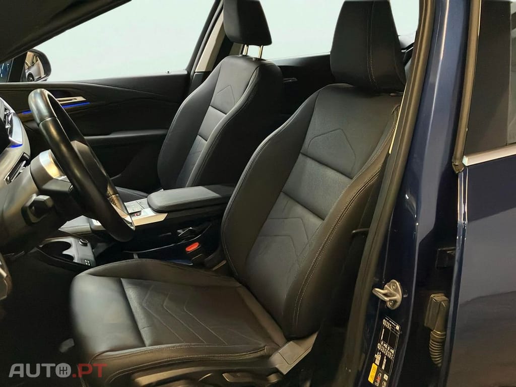 BMW 225 e xDrive Line Luxury