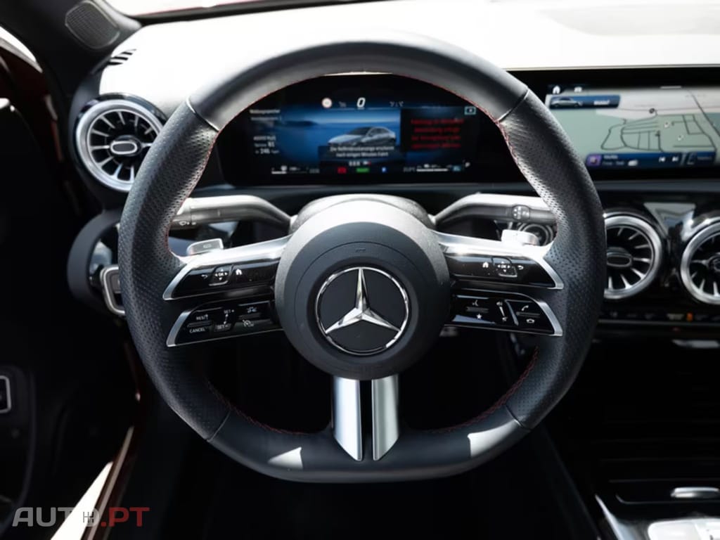 Mercedes-Benz A 250 I.V.A DEDUTIVEL e AMG