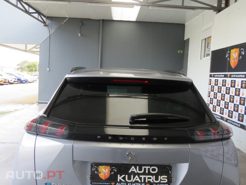 Peugeot E-2008 Allure Pack 100