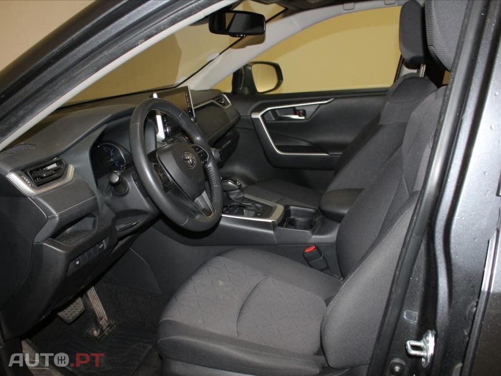 Toyota RAV4 2.5 Hybrid Dynamic Business