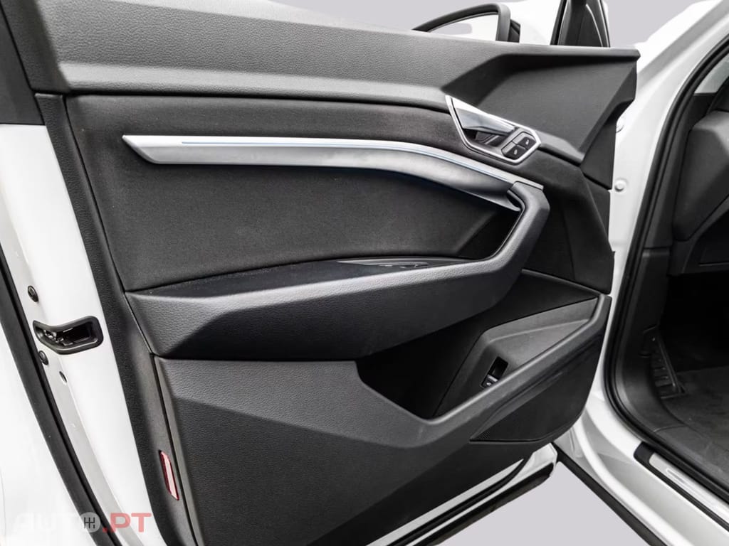 Audi E-Tron 50 S LINE