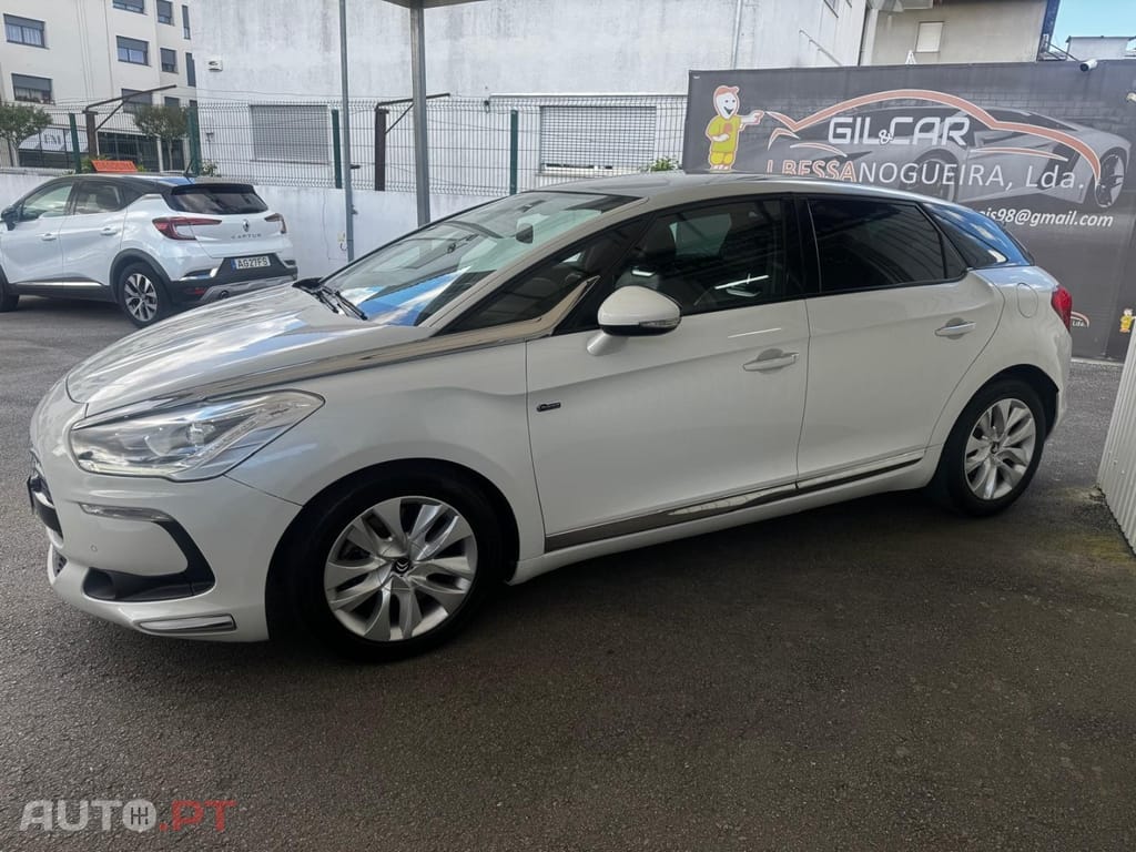 Citroen DS5 2.0 HDi Hybrid4 So Chic CMP6