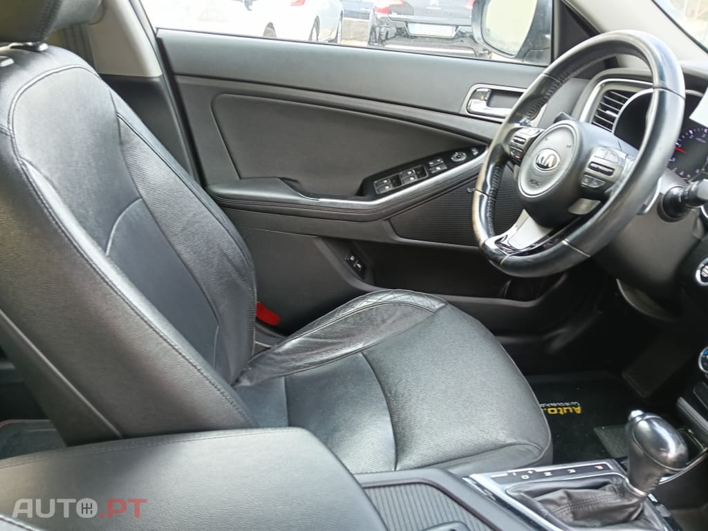 Kia Optima 1.7 CRDI TX Top Aut.